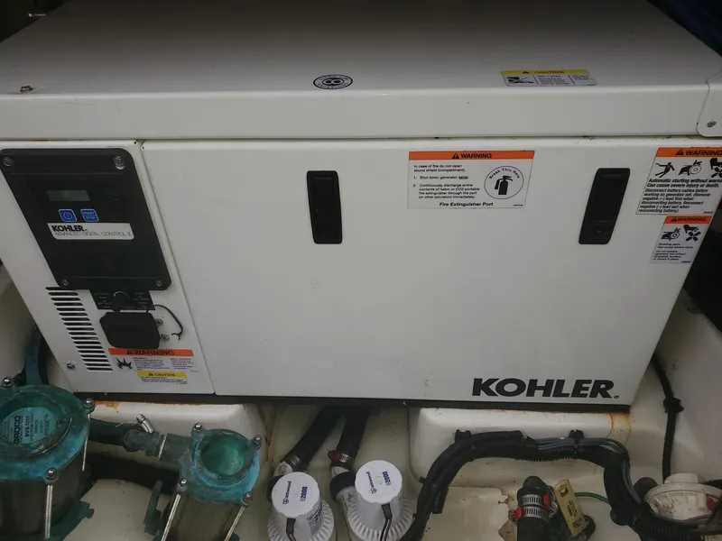 Slide: The Image of Boston Whaler 420 Outrage 2017 - 62