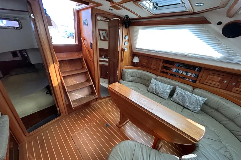 Slide: The Image of Salon Looking Aft - 15