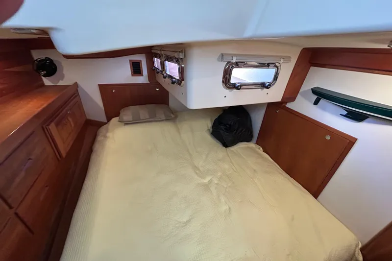 Slide: The Image of Aft Cabin 1 - 42