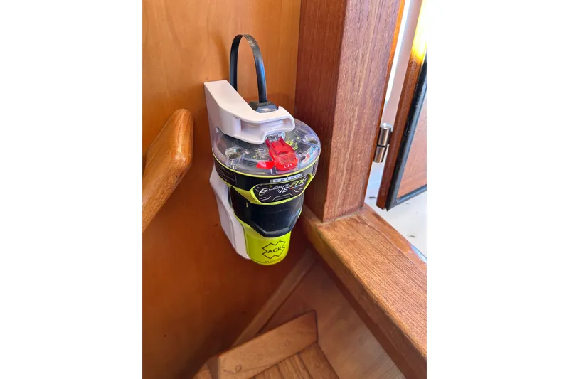 Slide: The Image of EPIRB Mount - 47