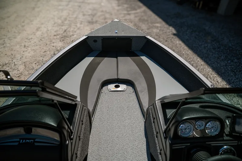 Slide: The Image of Lund 1775 Adventure Sport 2023 - 11