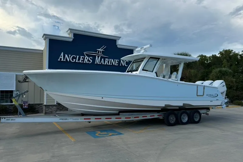 The Image of 2025 Robalo R360 Center Console boat on trailer at Anglers Marine NC. - 1