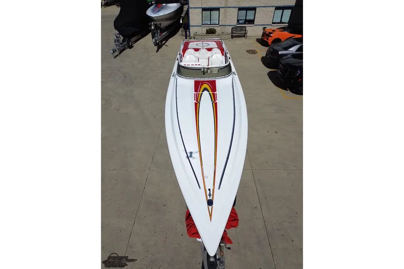 Slide: The Image of 2007 Fountain 35 Lightning speedboat with sleek design and vibrant graphics. - 38