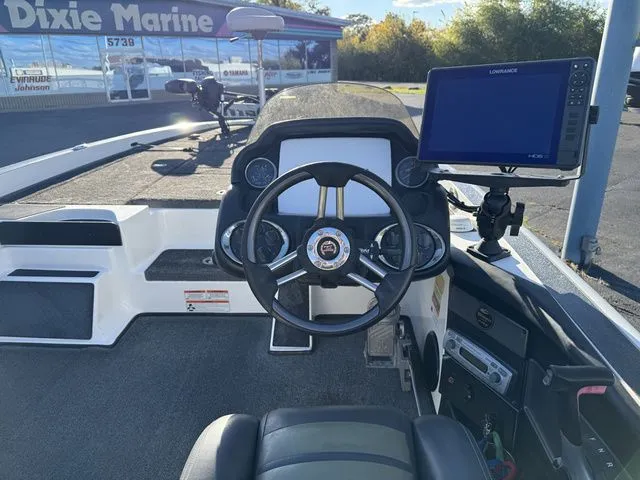 Slide: The Image of Triton 21X3 Pro 2009 - 5