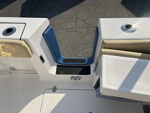 Slide: The Image of Sportsman Heritage 261 Center Console 2026 - 13