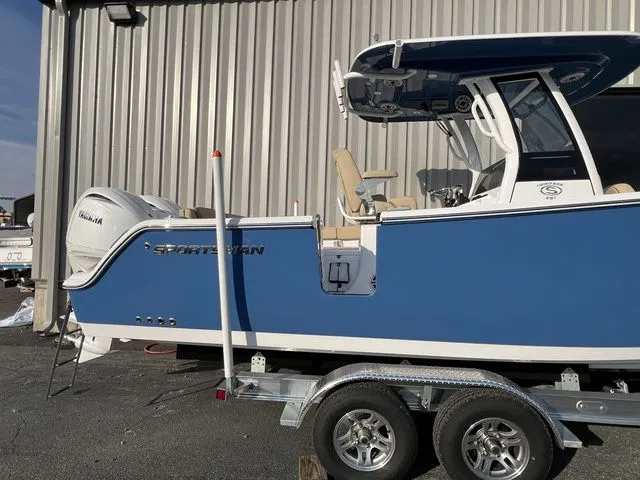 Slide: The Image of Sportsman Heritage 261 Center Console 2026 - 17