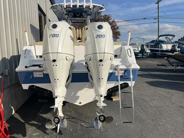 Slide: The Image of Sportsman Heritage 261 Center Console 2026 - 18