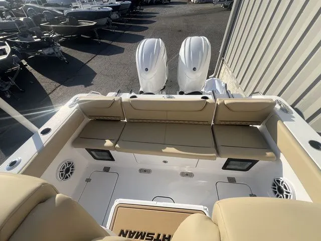 Slide: The Image of Sportsman Heritage 261 Center Console 2026 - 5