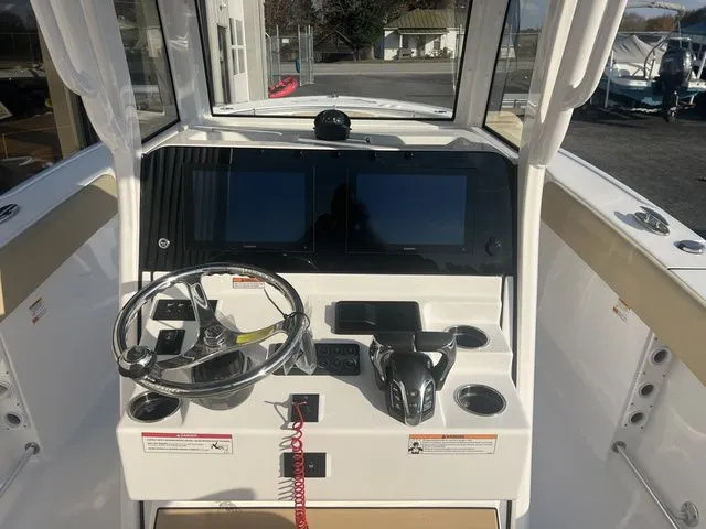 Slide: The Image of Sportsman Heritage 261 Center Console 2026 - 6