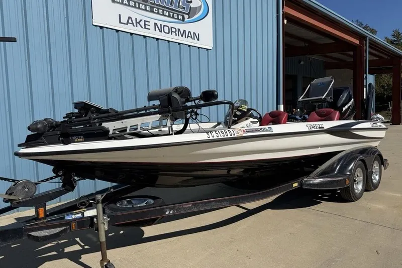 Slide: The Image of 2005 Triton TR-21 boat on trailer at Lake Norman Marine Center. - 1
