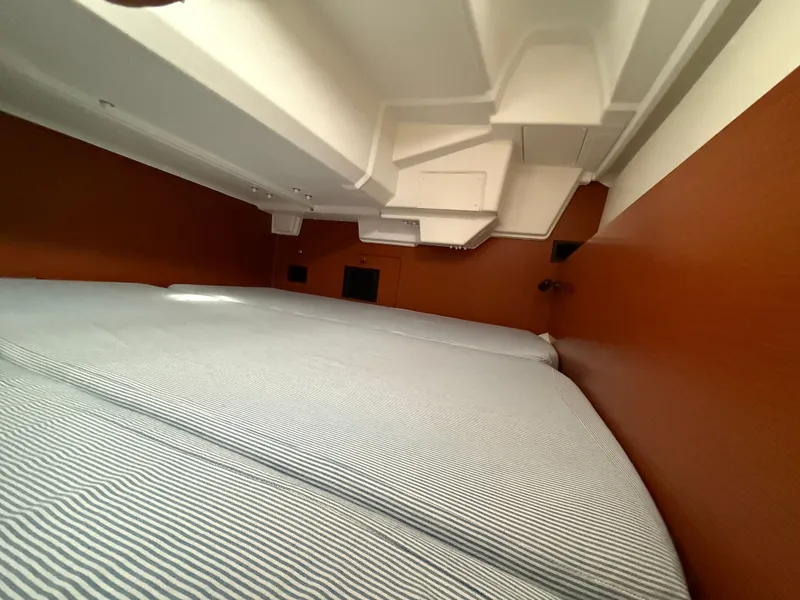 Slide: The Image of Beneteau Oceanis 35.1 2018 - 23