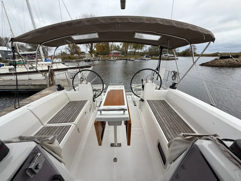 Slide: The Image of Beneteau Oceanis 35.1 2018 - 6