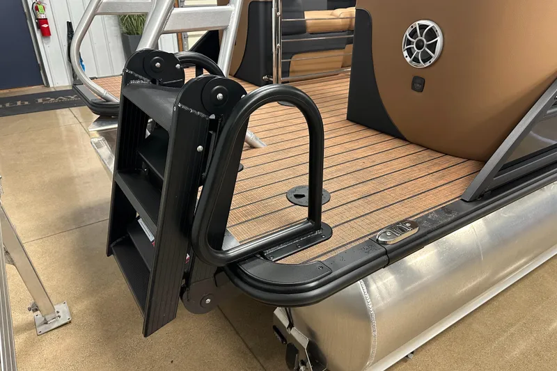 Slide: The Image of 2025 Bentley Pontoons Elite 253 Admiral, rear deck and ladder detail. - 13