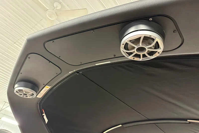 Slide: The Image of Wet Sounds Audio - 33