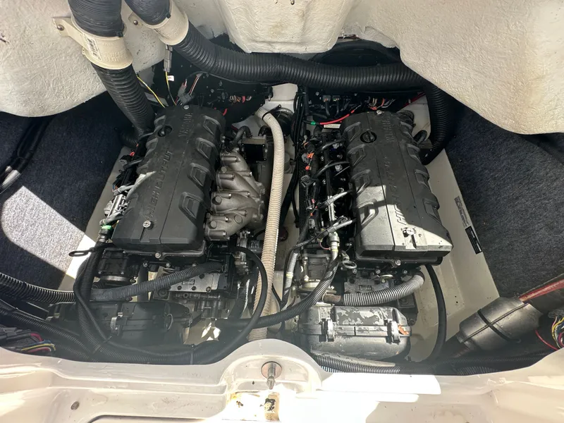 Slide: The Image of Yamaha 242 Limited S 2017 - 12