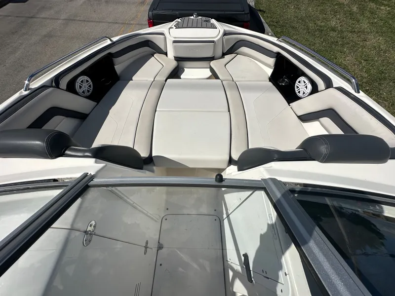 Slide: The Image of Yamaha 242 Limited S 2017 - 13