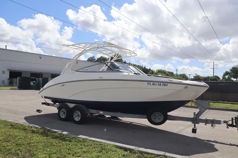 Slide: The Image of Yamaha 242 Limited S 2017 - 5