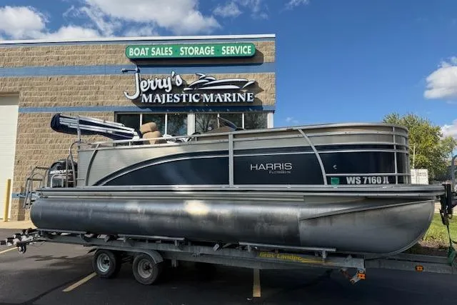 The Image of 2014 Harris FloteBote Sunliner 200 pontoon boat at Jerry's Majestic Marine dealership. - 0
