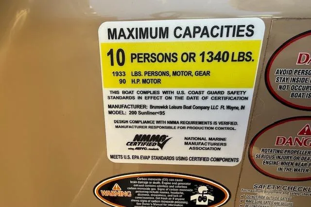 Slide: The Image of Maximum capacity label for 2014 Harris FloteBote Sunliner 200, 10 persons or 1340 lbs. - 11