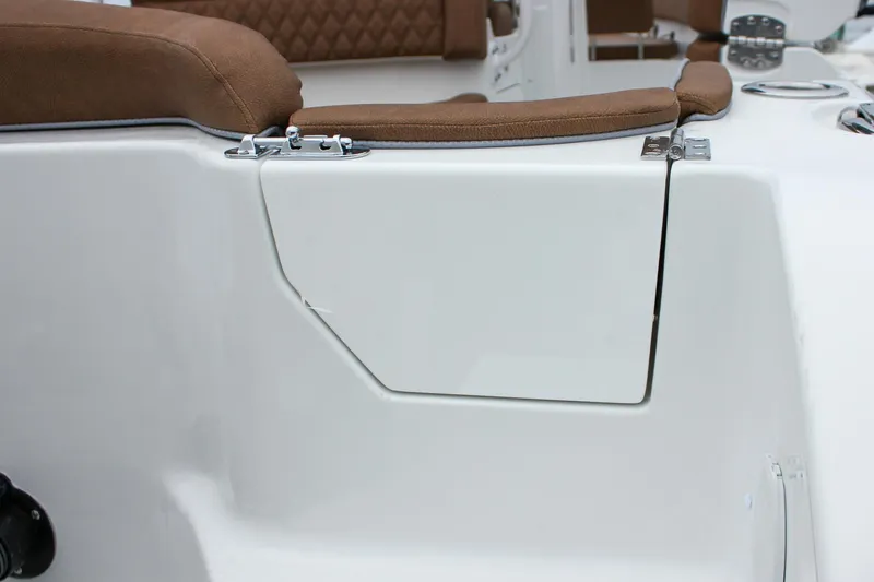 Slide: The Image of 2026 Sea Hunt Ultra 265 SE boat with Yamaha engine, featuring sleek design and modern amenities. - 11