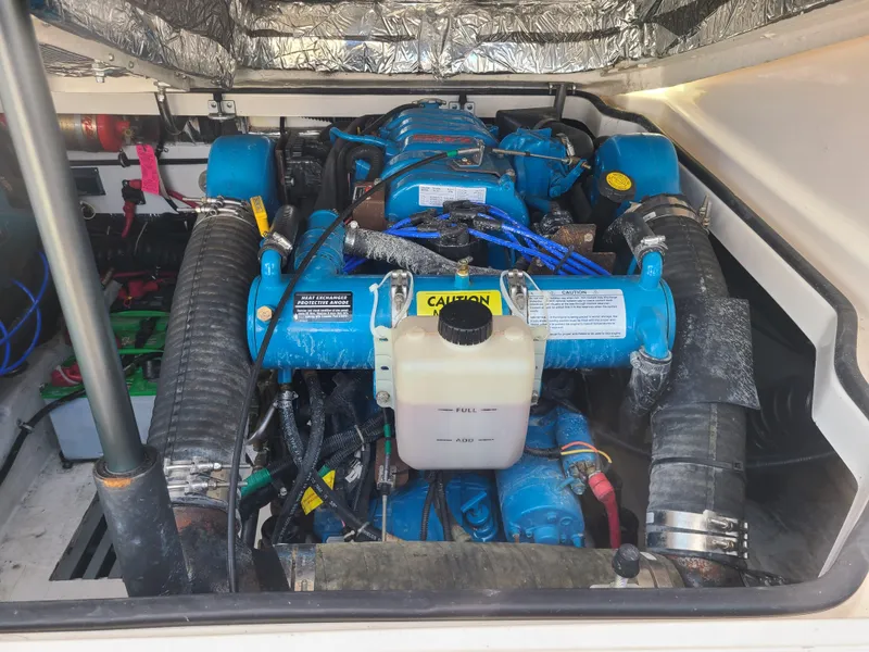 Slide: The Image of Tiara 2900 Open 2001 - 13