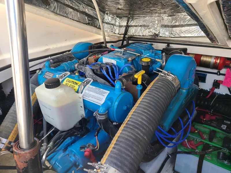 Slide: The Image of Tiara 2900 Open 2001 - 14