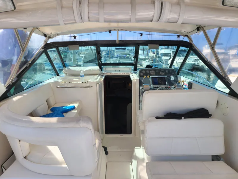 Slide: The Image of Tiara 2900 Open 2001 - 4