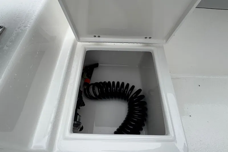 Slide: The Image of Bay Rider 2260 FS 2026 - 15