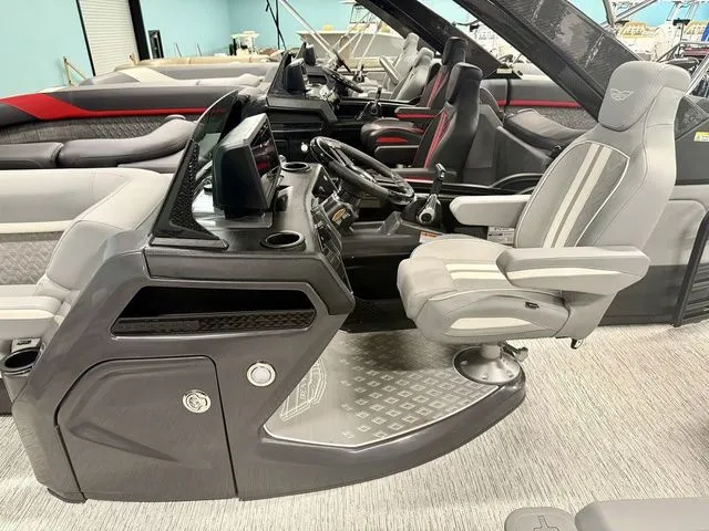 Slide: The Image of Bennington M Swingback 24 MSB 2026 - 6