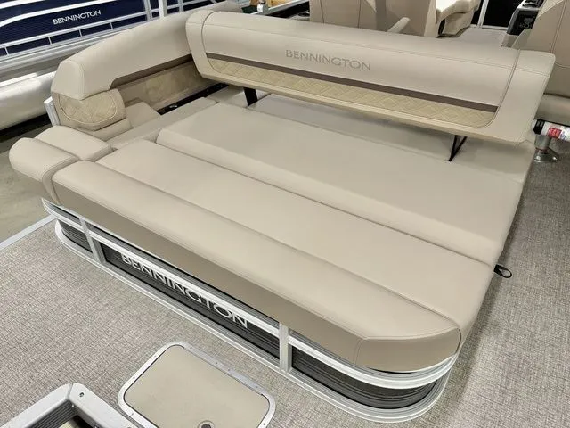 Slide: The Image of Bennington S Swingback 22 SSB 2026 - 6