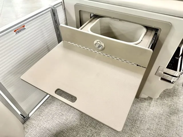 Slide: The Image of Bennington M Swingback 22 MSB 2026 - 13