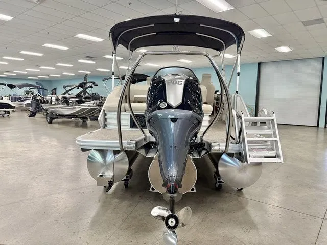 Slide: The Image of Bennington M Swingback 22 MSB 2026 - 16