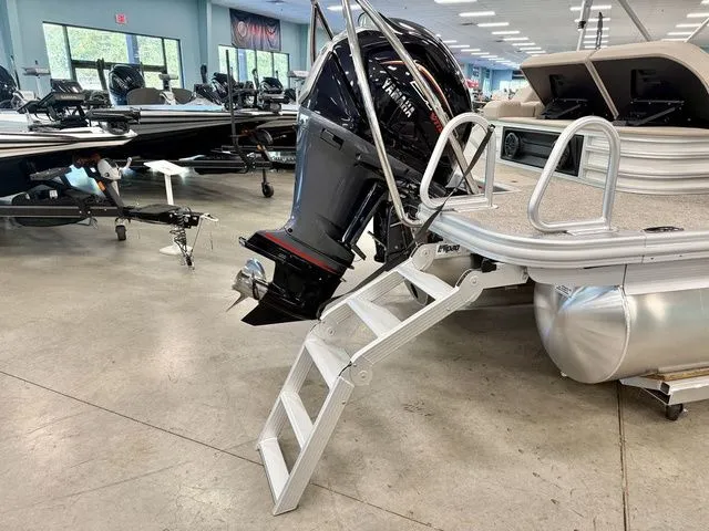 Slide: The Image of Bennington M Swingback 22 MSB 2026 - 3