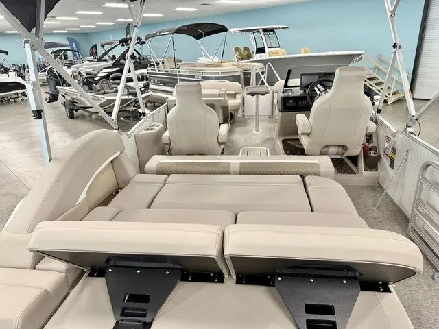 Slide: The Image of Bennington M Swingback 22 MSB 2026 - 5