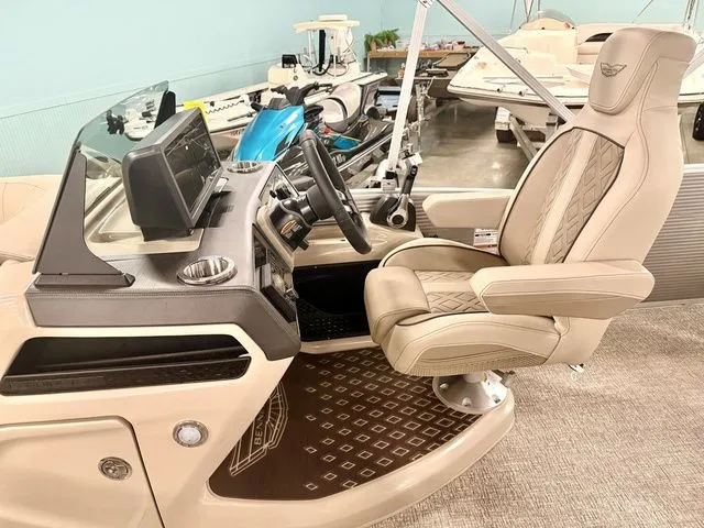 Slide: The Image of Bennington M Swingback 22 MSB 2026 - 6