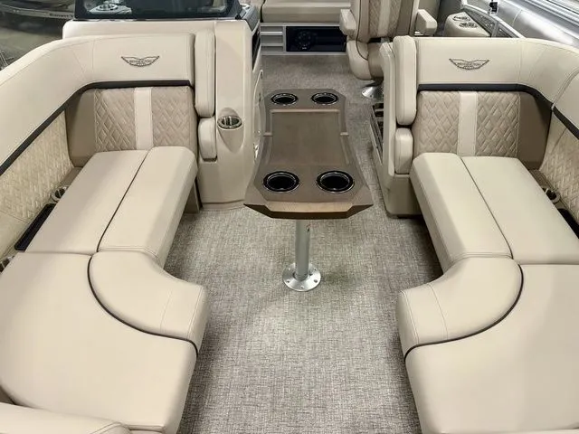 Slide: The Image of Bennington M Swingback 22 MSB 2026 - 9