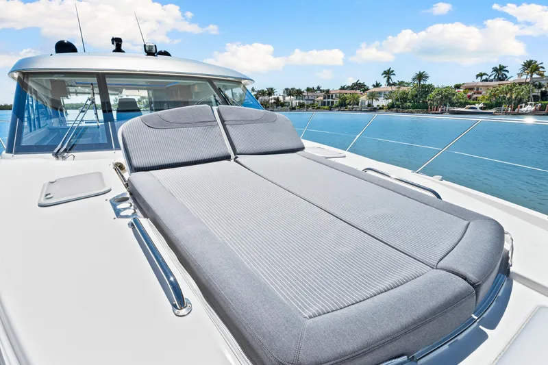 Slide: The Image of Riviera 5400 Sport Yacht 2022 - 51