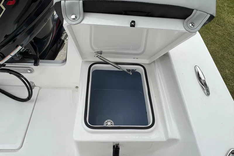 Slide: The Image of Bay Rider 239 2026 - 20