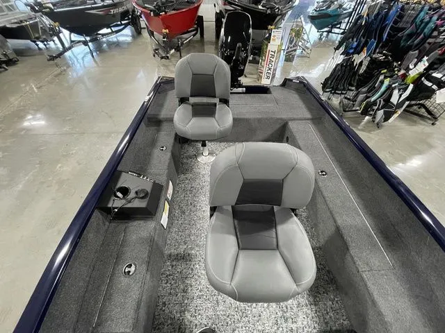 Slide: The Image of Tracker Super Guide V 16 T 2026 - 18