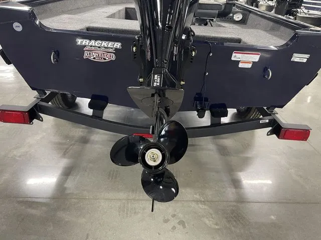 Slide: The Image of Tracker Super Guide V 16 T 2026 - 6