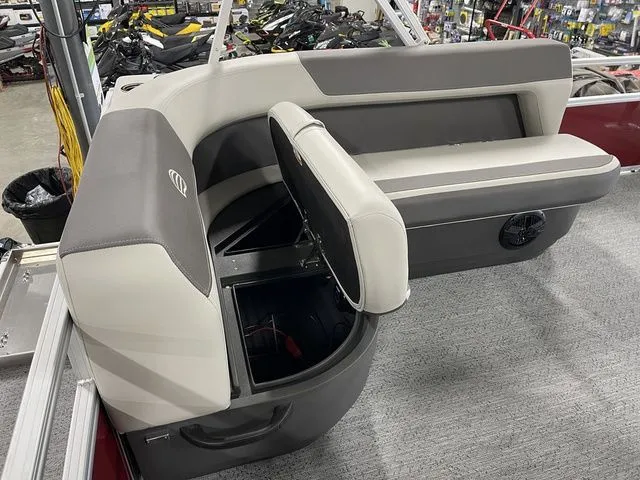 Slide: The Image of Sun Tracker Bass Buggy 16 XL Select 2026 - 19