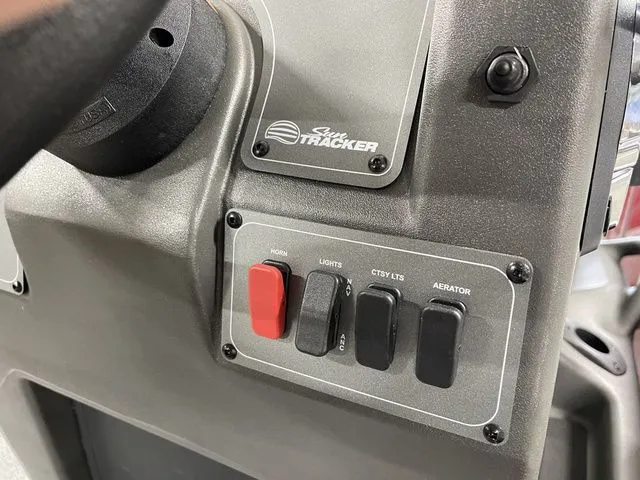 Slide: The Image of Sun Tracker Bass Buggy 16 XL Select 2026 - 22