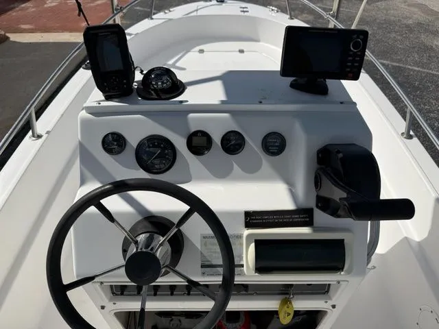 Slide: The Image of Striper Aquasport 165 1998 - 9