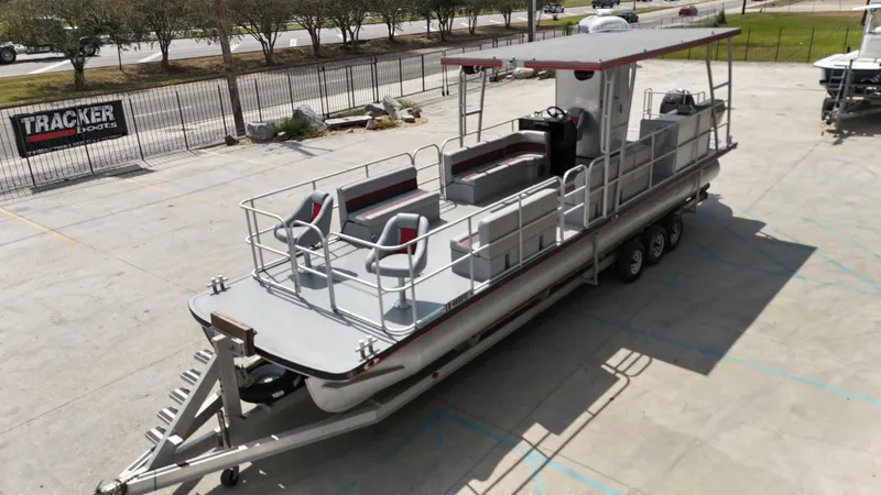 Slide: The Image of Custom 32 Tri Toon 2012 - 14