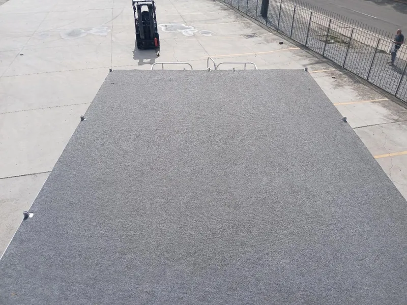 Slide: The Image of Custom 32 Tri Toon 2012 - 25