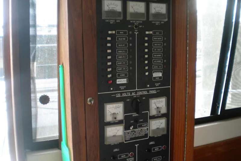 Slide: The Image of Electrical control panel on a 1988 Mainship 40 Double Cabin boat. - 34