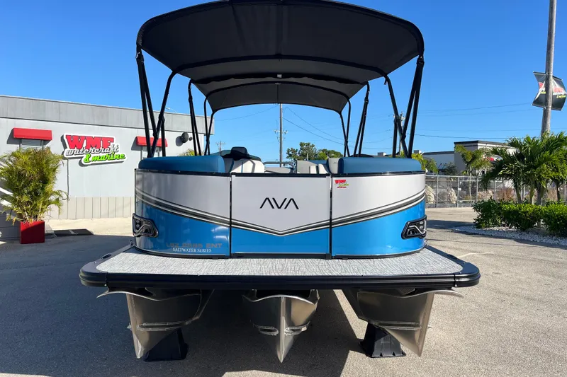 Slide: The Image of 2026 Avalon 2585 LSZ Entertainer Tri Toon boat at WMF Watercraft & Marine. - 6