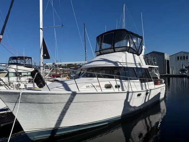 The Image of Bayliner 3288 Motoryacht 1995 - 0