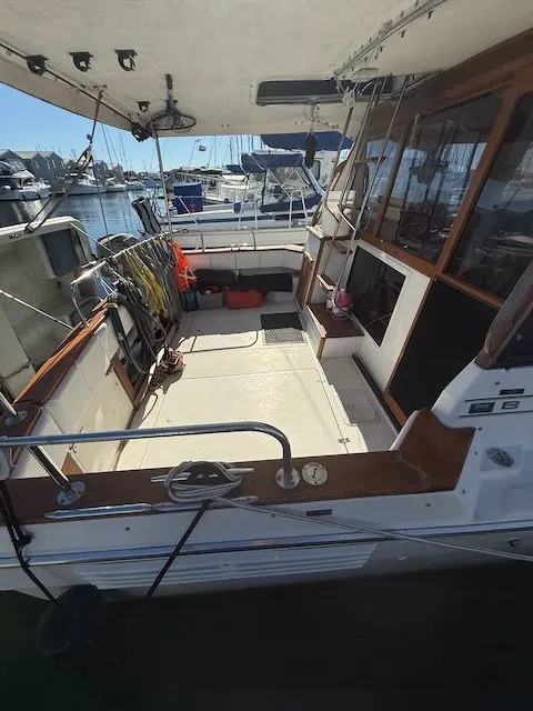 Slide: The Image of Bayliner 3288 Motoryacht 1995 - 2