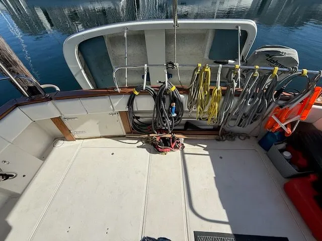 Slide: The Image of Bayliner 3288 Motoryacht 1995 - 3